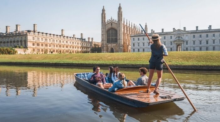 Cambridge Punting & The Backs Experience